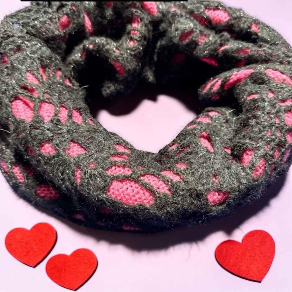 Betsey Johnson Black and Hot Pink with Silver Thread Lace Pattern Infinity Scarf
